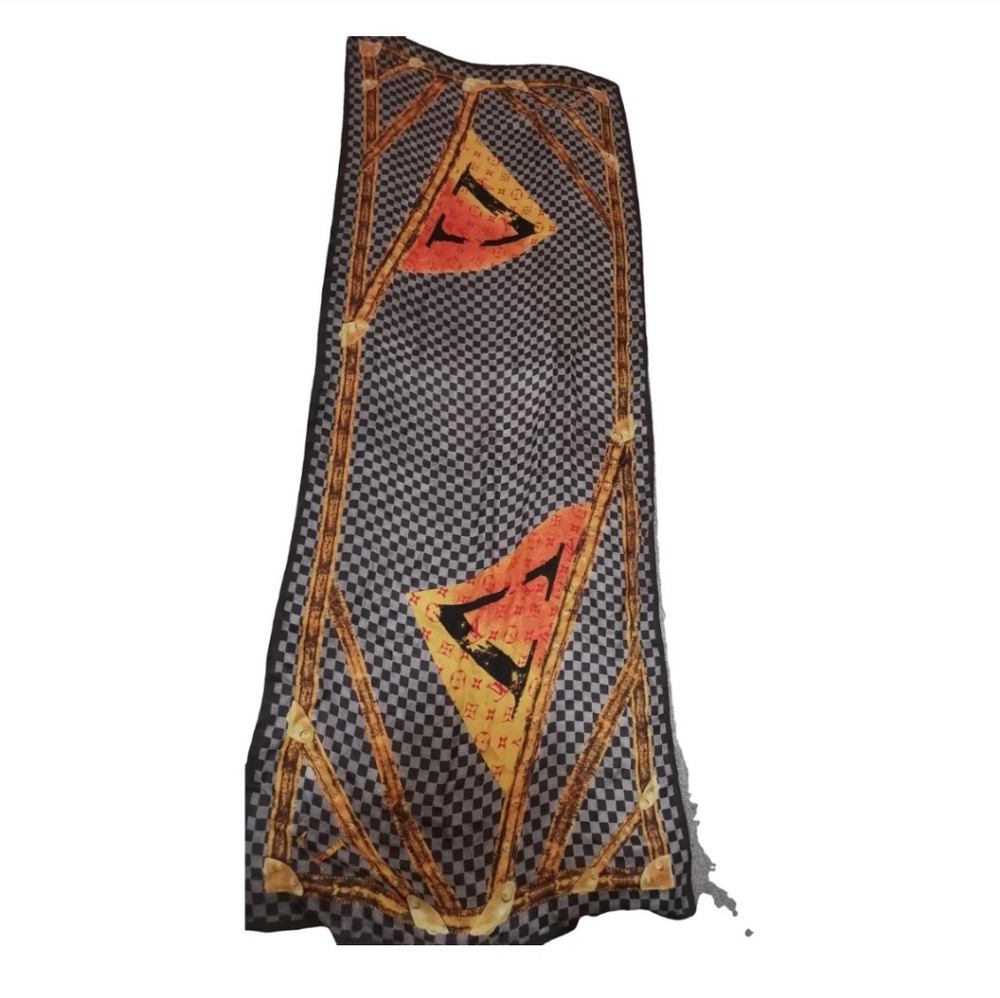 Louis Vuitton  Damier Ebene Time Trunk Limited Édition silk Scarf